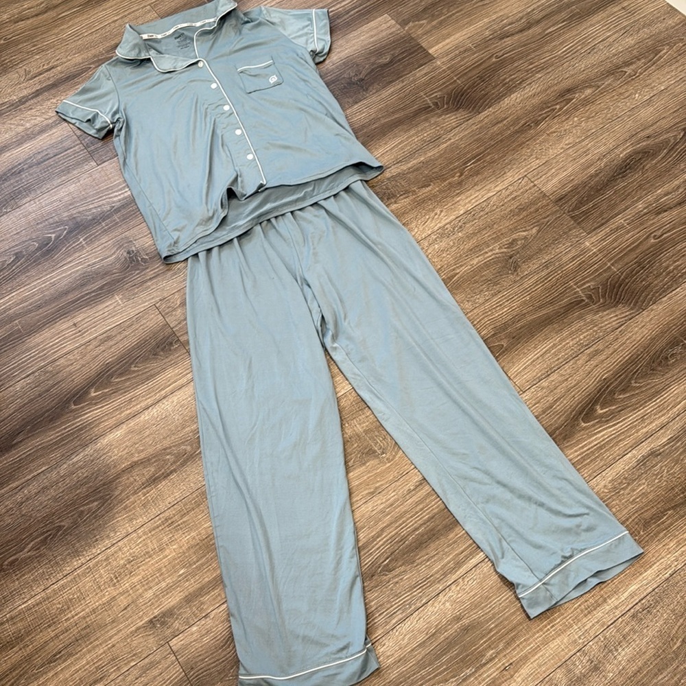 Blue with White Piping Pajama Set size Large
